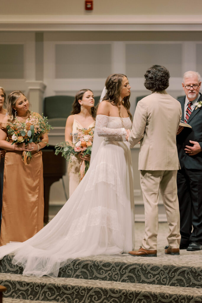 Christin & Aaron’s Romantic Georgia Wedding at Hazelhurst First Baptist Church