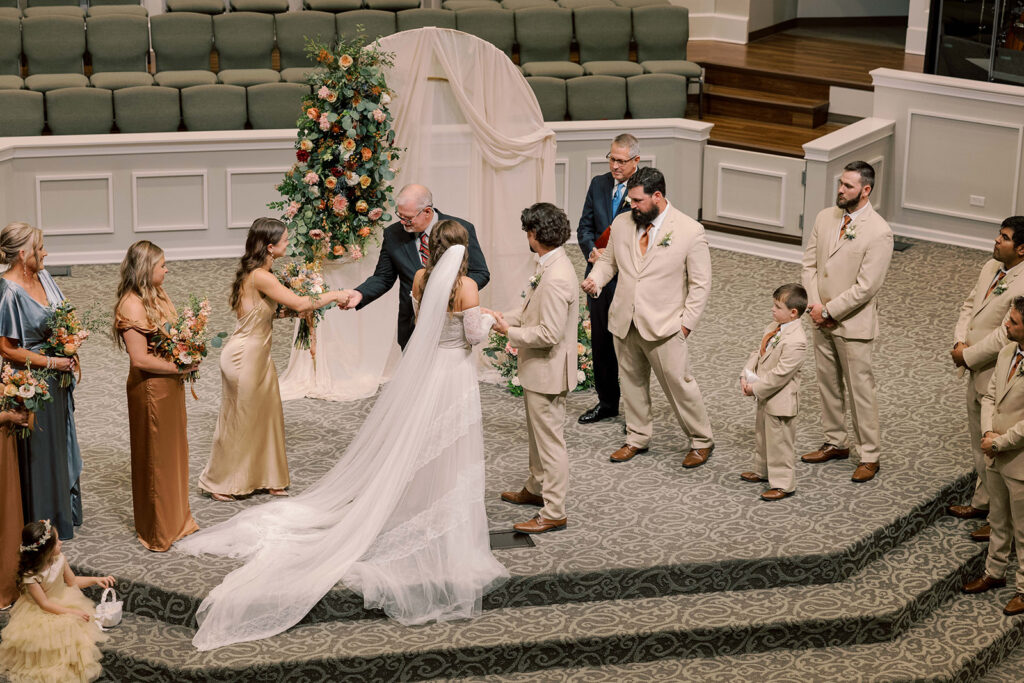 Christin & Aaron’s Romantic Georgia Wedding at Hazelhurst First Baptist Church