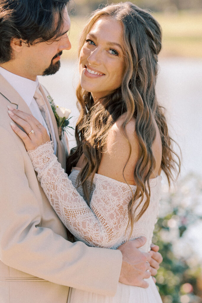 Christin & Aaron’s Romantic Georgia Wedding at Hazelhurst First Baptist Church