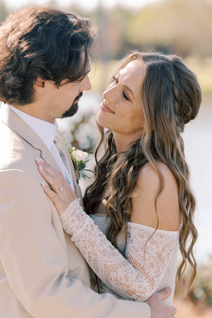 Christin & Aaron’s Romantic Georgia Wedding at Hazelhurst First Baptist Church