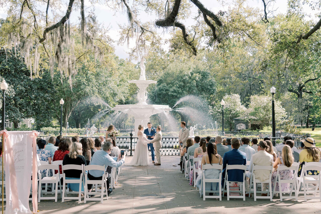 Elegant ceremony in Savannah, Georgia