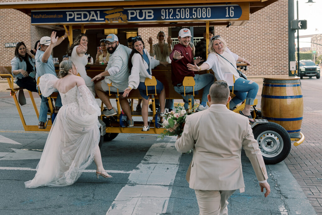 A Classic Spring Wedding at Forsyth Park Filled With Romance and Southern Charm