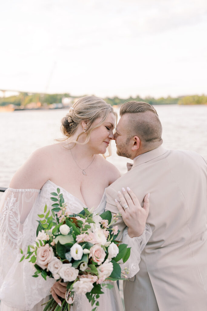 A Classic Spring Wedding at Forsyth Park Filled With Romance and Southern Charm