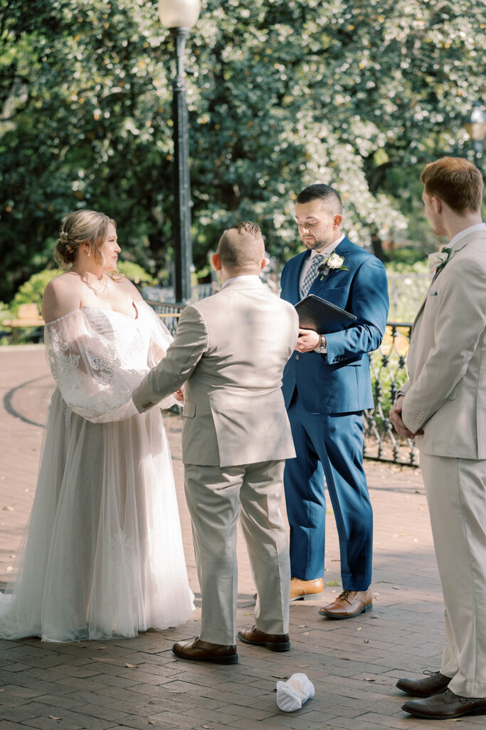 A Classic Spring Wedding at Forsyth Park Filled With Romance and Southern Charm