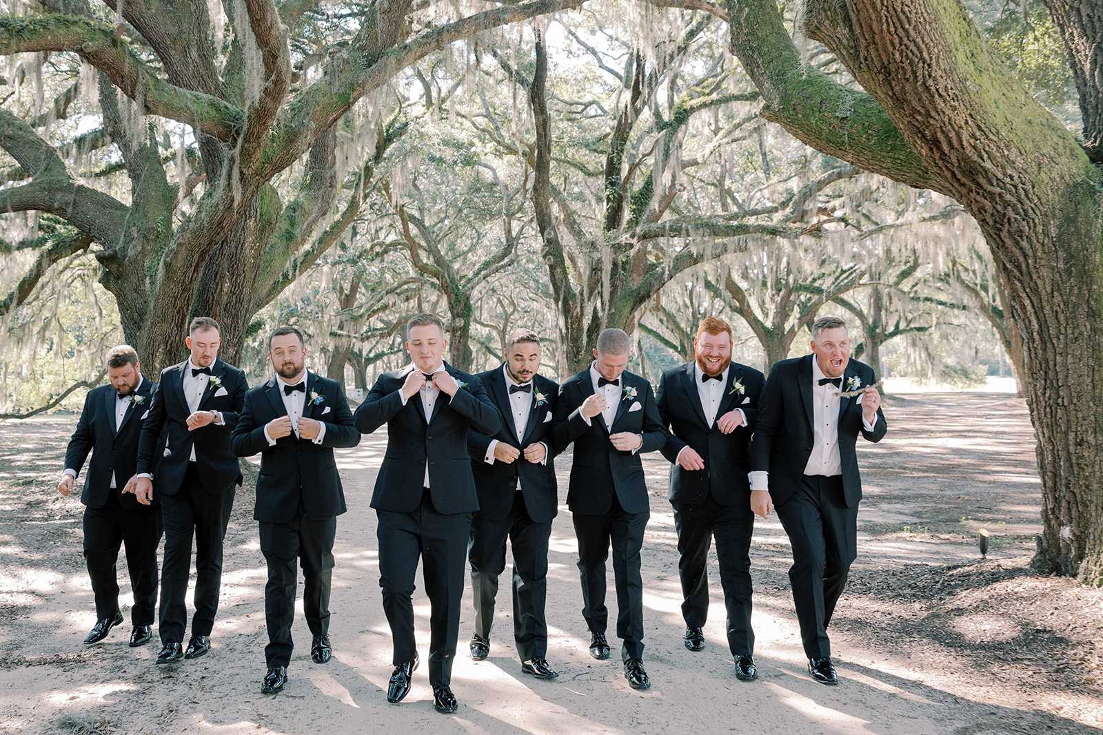All About the Groom: Must-Have Groom Portraits & Fun Groomsmen Photos