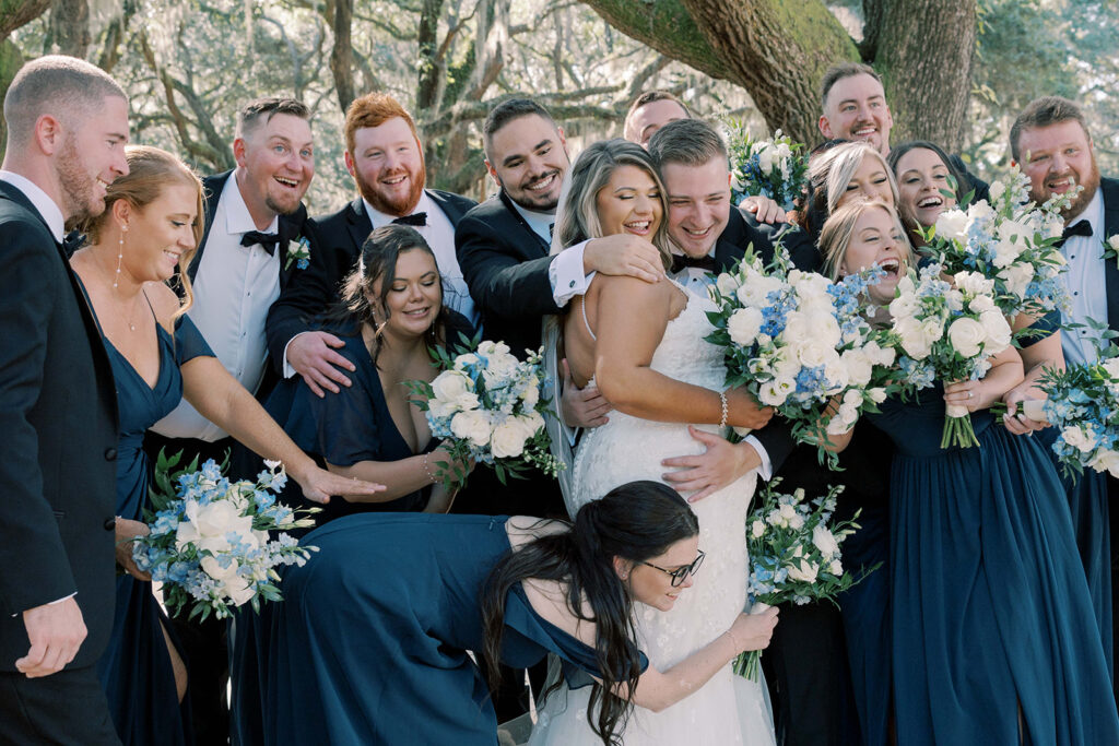 cute Picture of the bride and groom with their bridal party