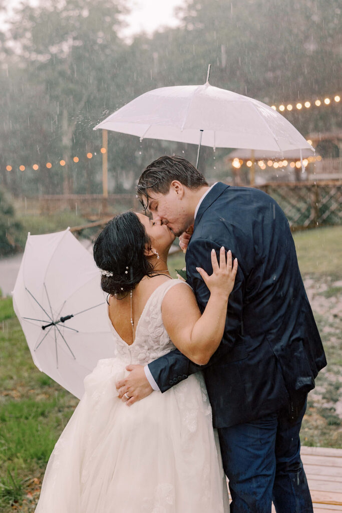 beautiful rainy day at the georgia wedding