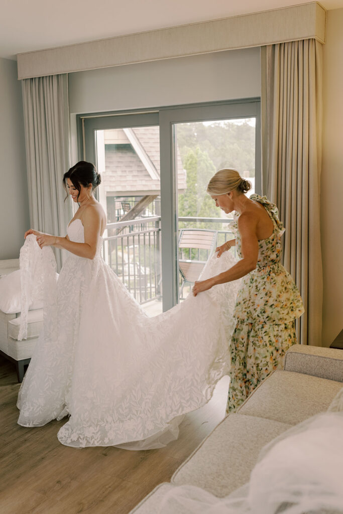A Rain-Kissed Callaway Gardens Wedding With the Sweetest Chapel First Look