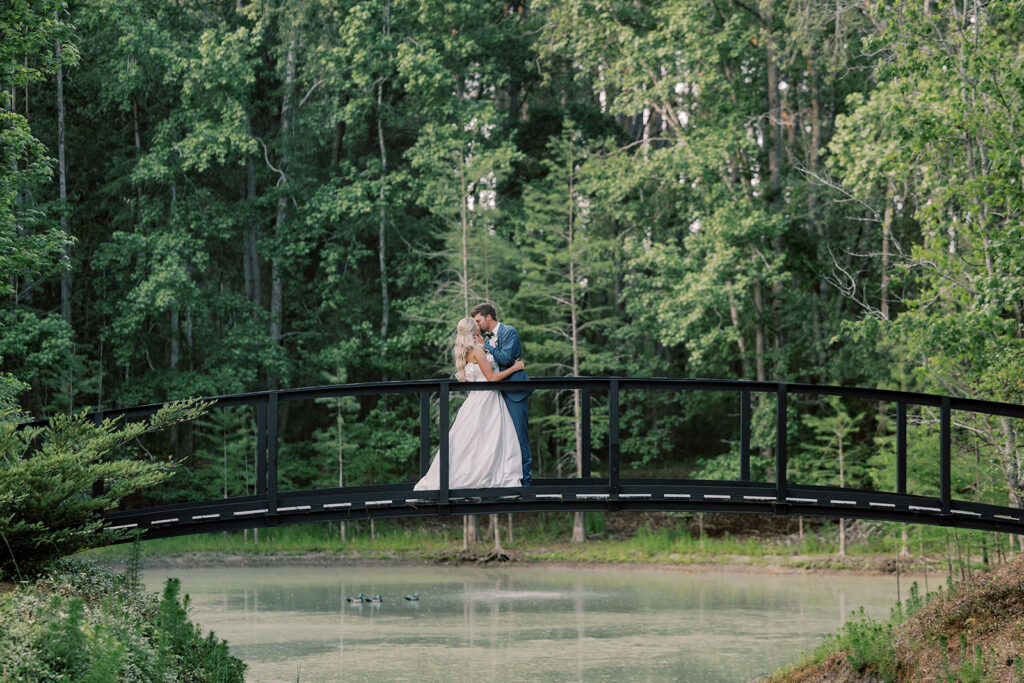 stunning picture of the newlyweds kissing
