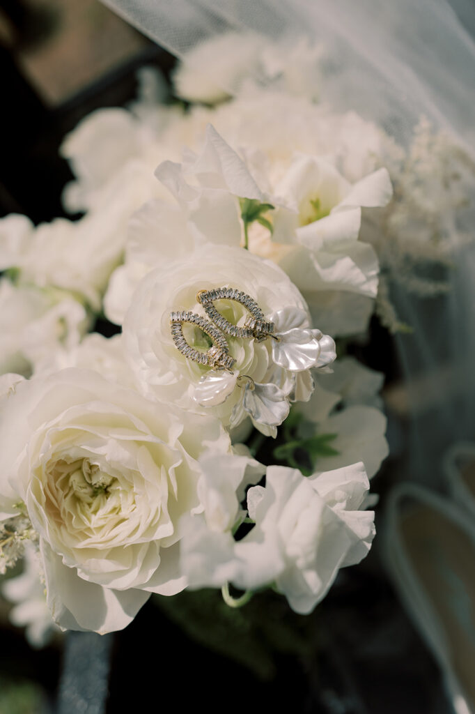 Close-up shot of the wedding rings
