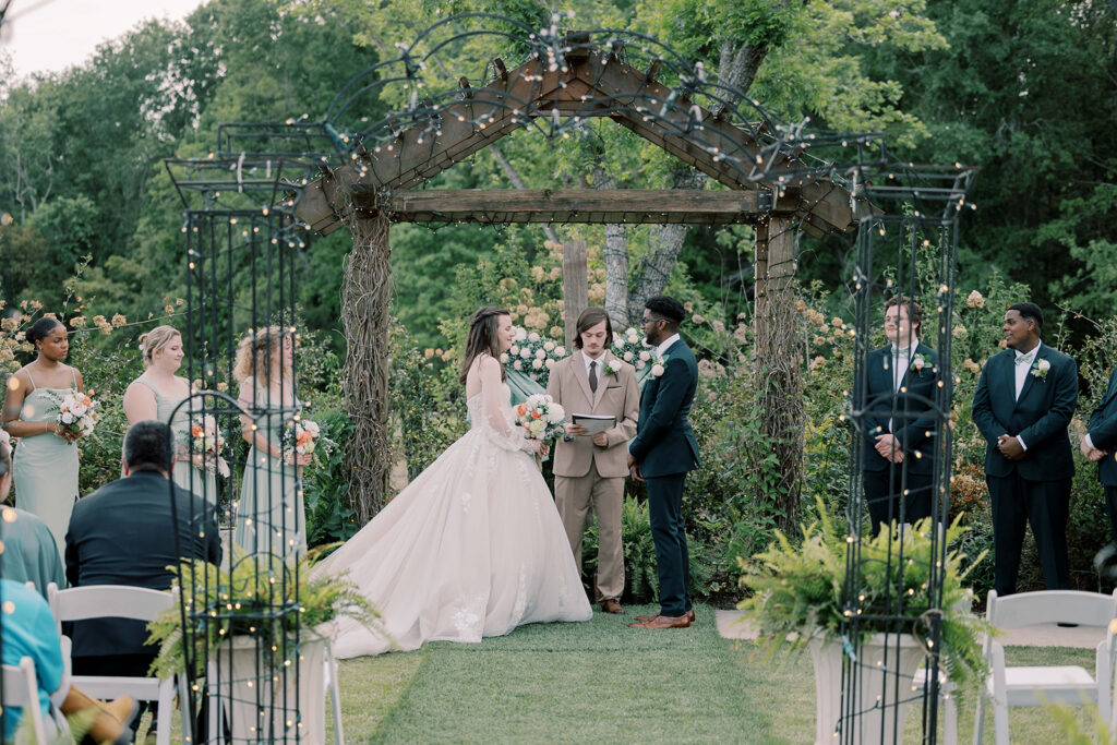 Shelby & Steven’s Romantic Perry’s Landing Wedding Celebration in Augusta