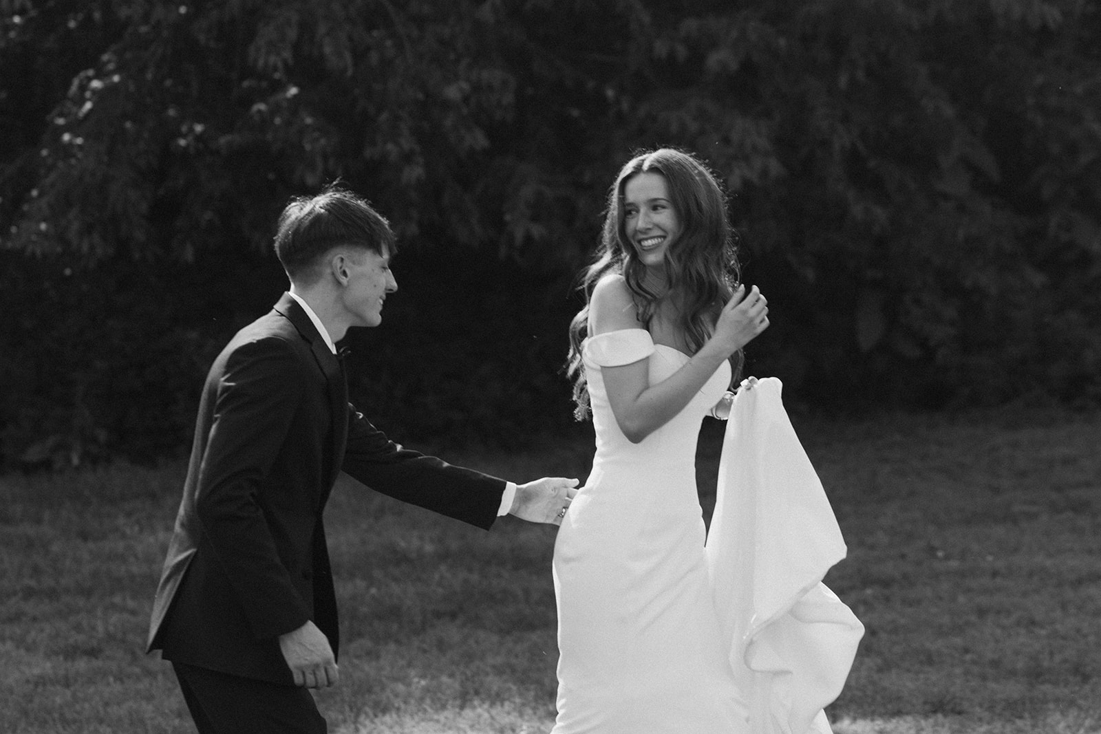 A Classy Backyard Wedding in Cumming, GA Filled With Faith, Family, and Joy