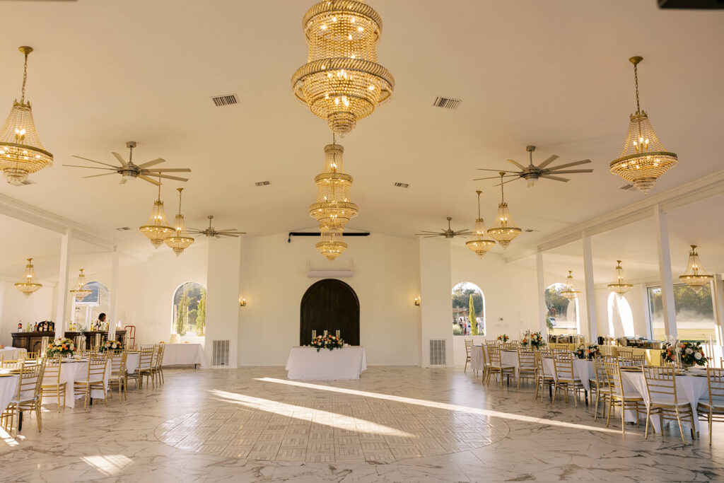 timeless and romantic wedding reception decor