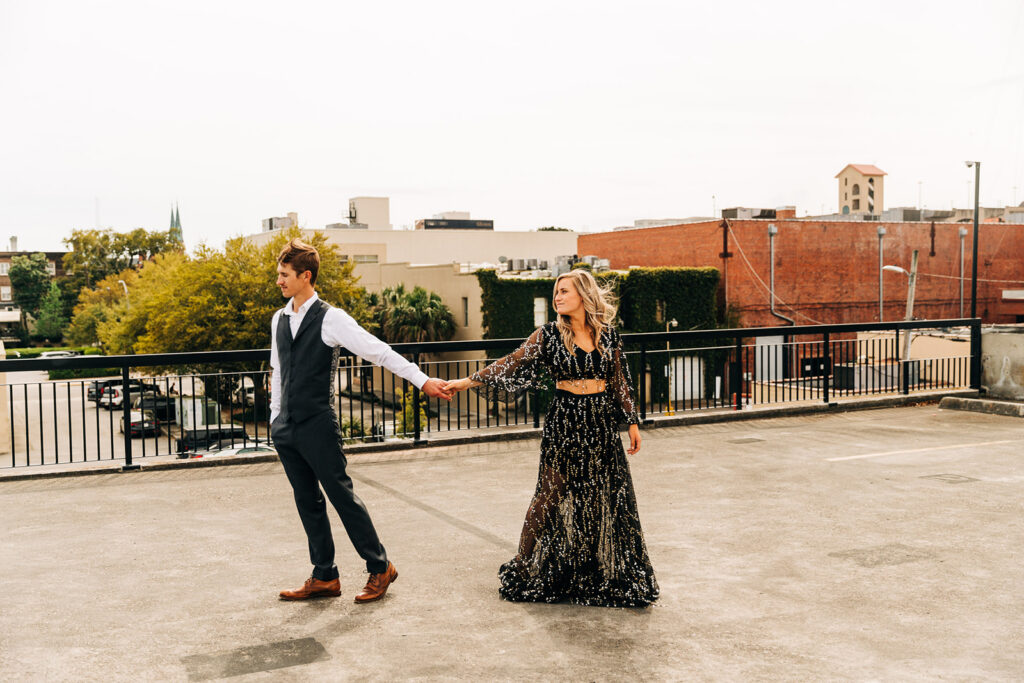 The Best Savannah Engagement Session Locations for Every Kind of Couple